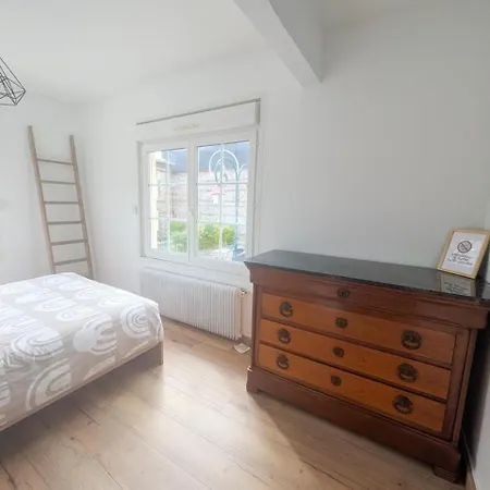 Maison La Tribu Des Roses 4*