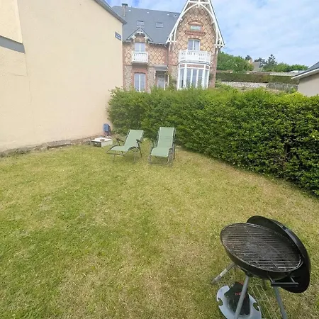 Pensionat Maison La Tribu Des Roses 4*